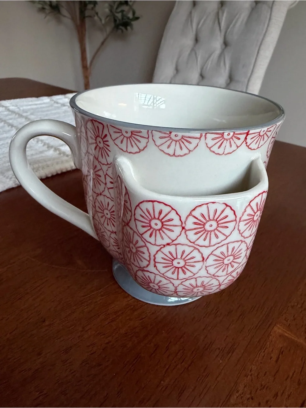 Ceramic Tea Bag Holder Mug with Red Floral Pattern